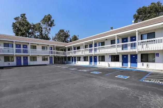 Motel 6 Livermore, CA - Dış Mekan