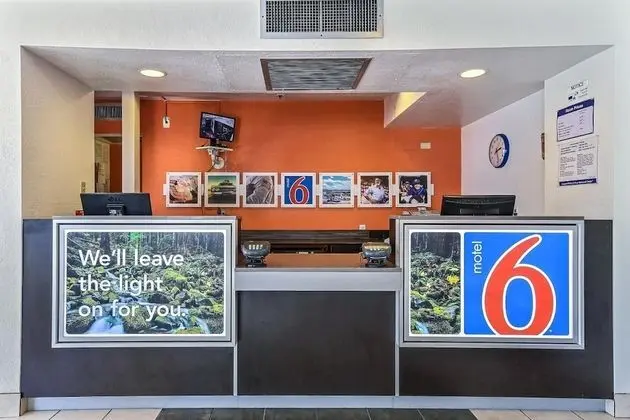 Motel 6 Livermore, CA - Lobi