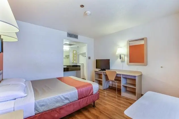 Motel 6 Livermore, CA - Oda