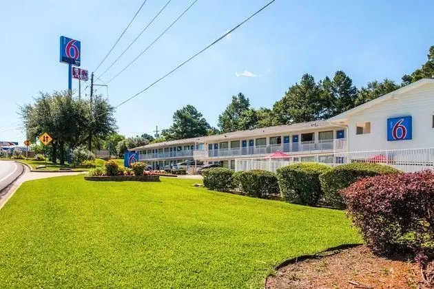 Motel 6 Longview, TX - Dış Mekan