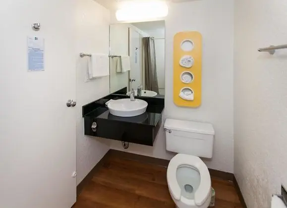 Motel 6 Los Angeles LAX