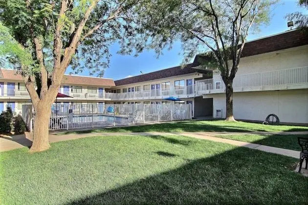 Motel 6 Lubbock, TX - Dış Mekan