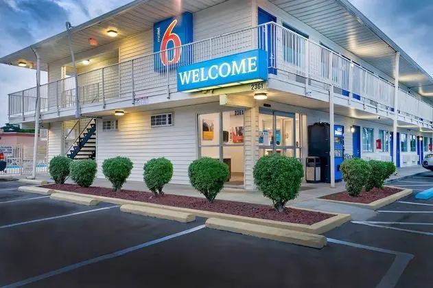 Motel 6 Lumberton, NC - Dış Mekan