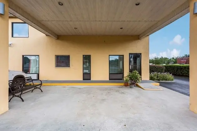 Motel 6 Macclenny, FL - Dış Mekan