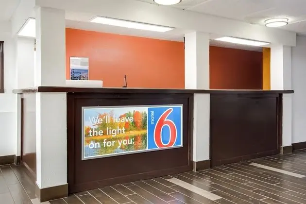 Motel 6 Macon, GA - Lobi