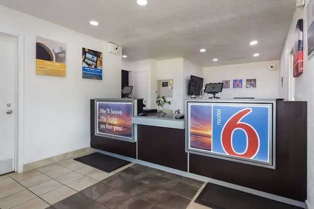 Motel 6 Meridian, MS - Lobi