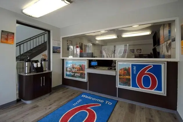 Motel 6 Merrillville, IN - Yerinde Yemek