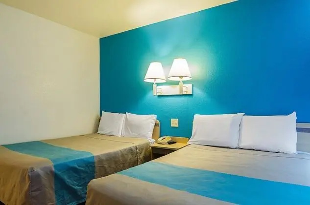 Motel 6 Mitchell, SD - Oda