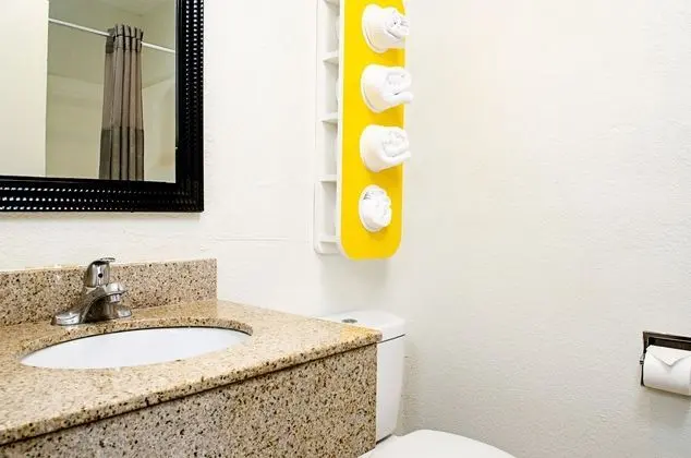 Motel 6 Modesto - Downtown