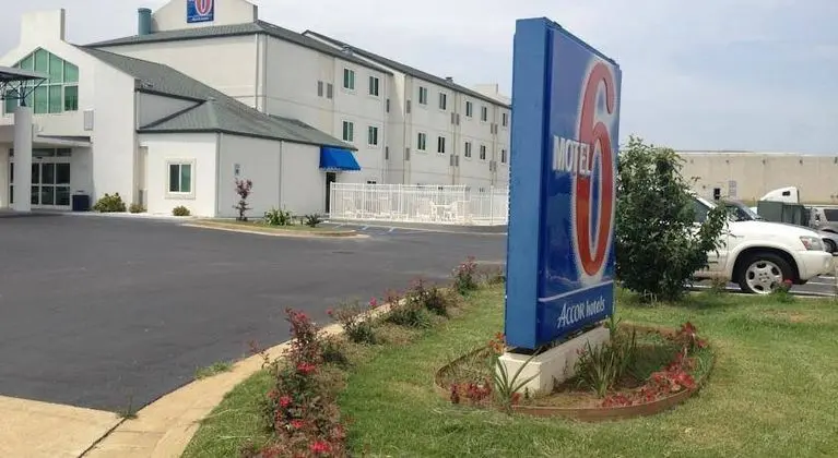 Motel 6 Montgomery Airport - Hope Hull AL