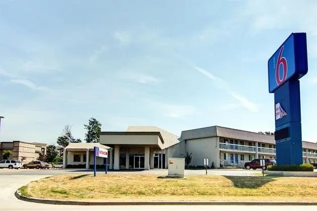 Motel 6 Mount Pleasant