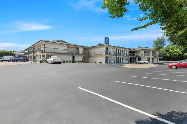 Motel 6 Murfreesboro, TN - Dış Mekan