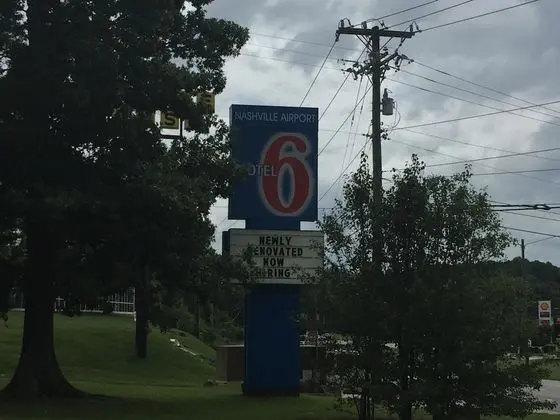 Motel 6 Nashville, TN - Airport