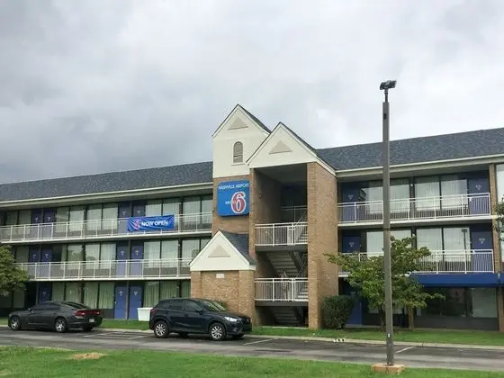 Motel 6 Nashville, TN - Airport - Dış Mekan