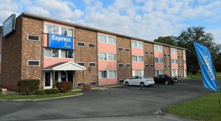 Motel 6 New Stanton, PA