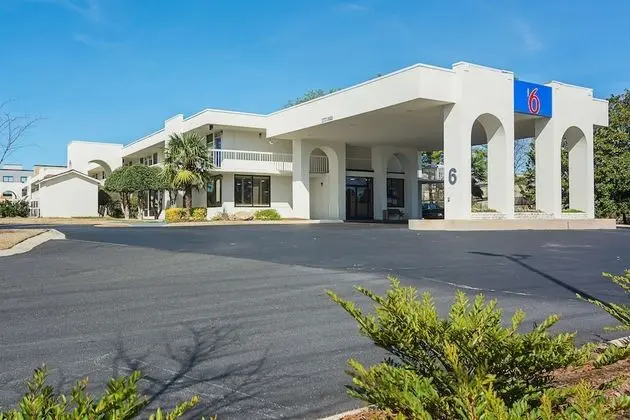 Motel 6 Newnan, GA - Öne Çıkan Resim