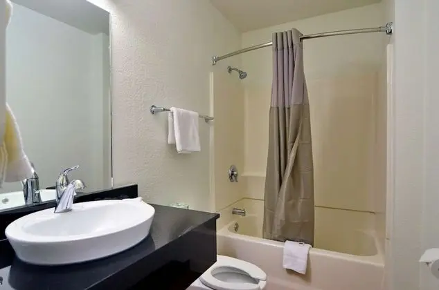 Motel 6 North Palm Springs, CA - North - Banyo Tipleri