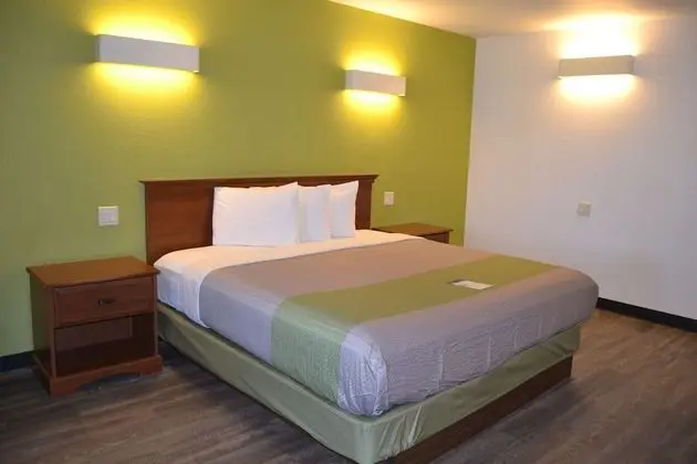 Motel 6 Oakdale, CA - Oda