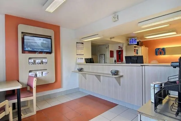 Motel 6 Odessa, TX - Lobi