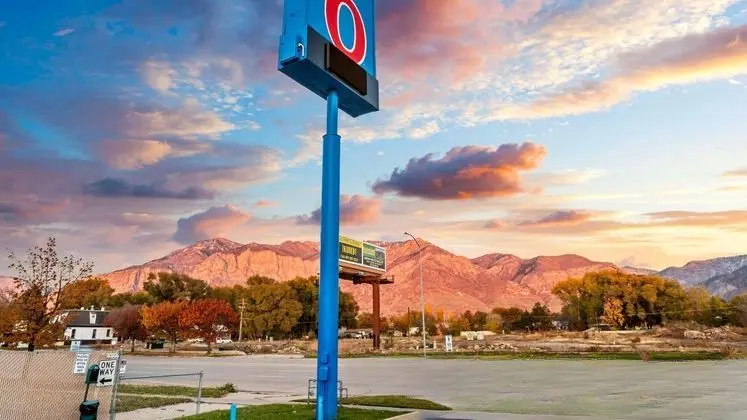 Motel 6 Ogden, UT- Downtown - Dış Mekan