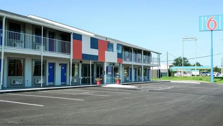 Motel 6 Oklahoma City, OK - Airport East - Dış Mekan