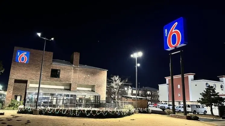 Motel 6 Oklahoma City, OK - Fairgrounds West - Dış Mekan