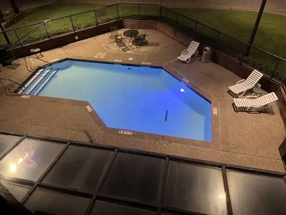 Motel 6 Oklahoma City, OK - Fairgrounds West - Havuz