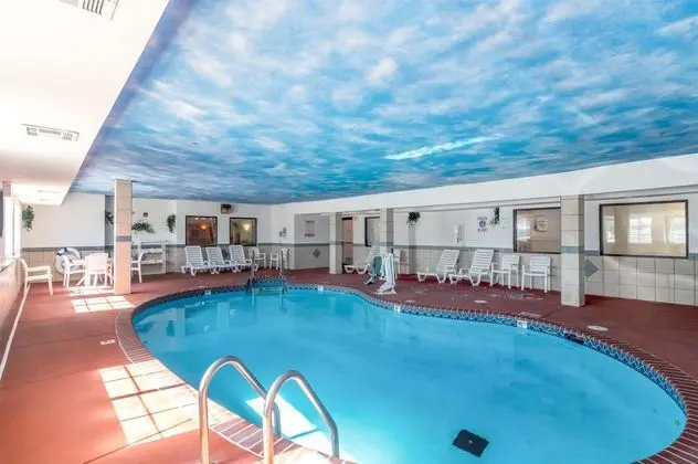 Motel 6 Oklahoma City OK - Havuz