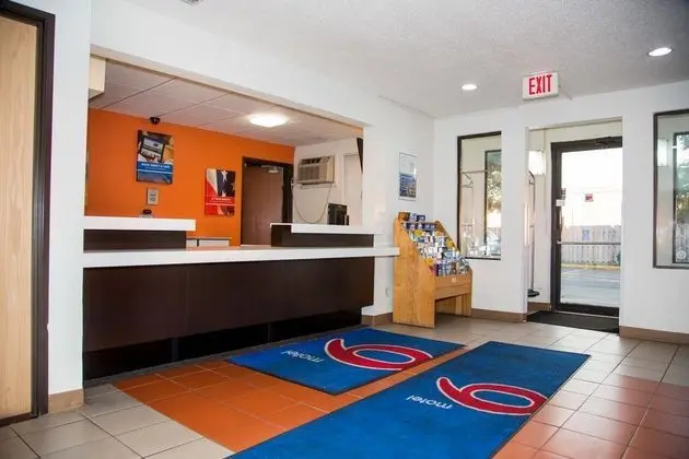 Motel 6 Omaha NE