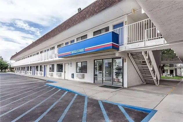 Motel 6 Ontario, OR - Dış Mekan