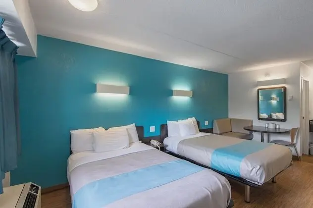 Motel 6 Overland Park, KS - Oda