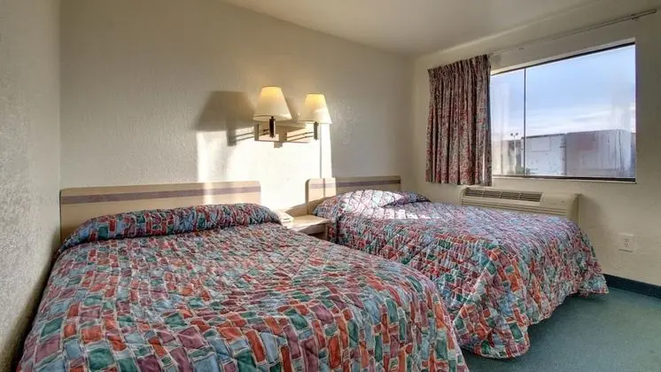 Motel 6 Owensboro, KY - Oda
