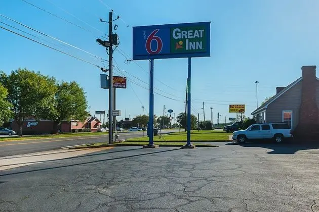 Motel 6 Perry, GA