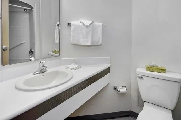 Motel 6 Peterborough, ON - Banyo Tipleri