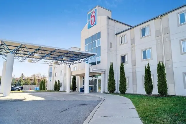 Motel 6 Peterborough, ON - Dış Mekan