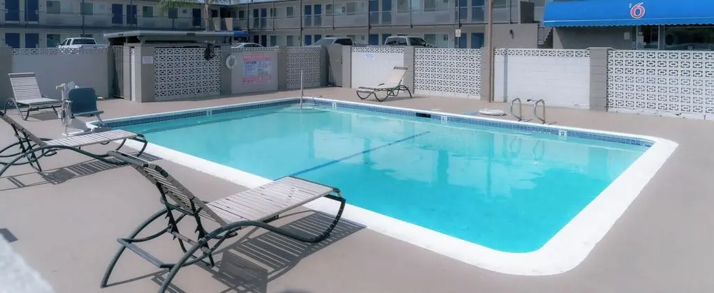 Motel 6 Pico Rivera, CA - Los Angeles - Havuz