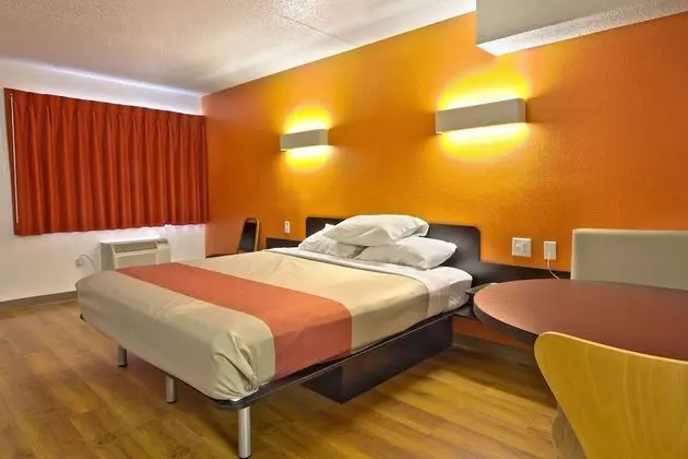 Motel 6 Piscataway, NJ - Oda