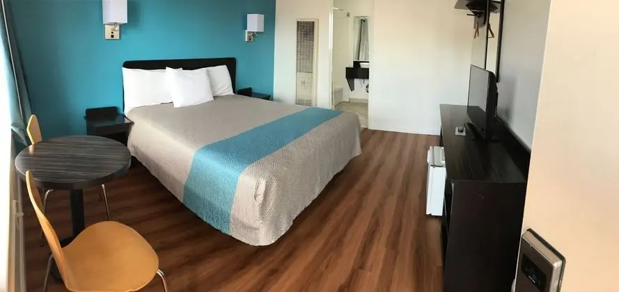 Motel 6 Pismo Beach - Pacific Ocean