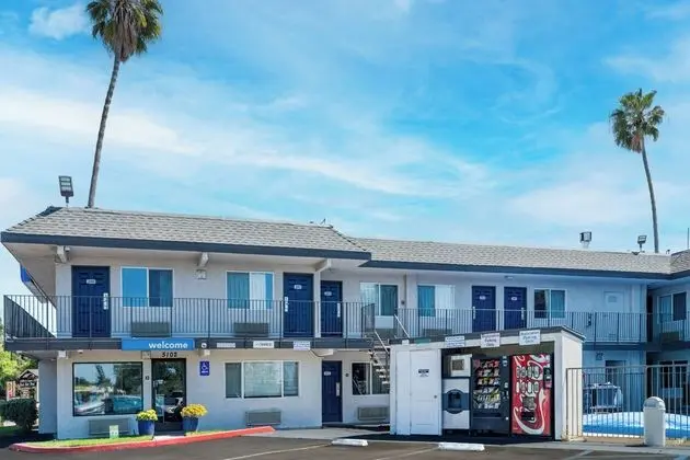 Motel 6 Pleasanton, CA - Öne Çıkan Resim