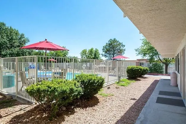 Motel 6 Pueblo, CO - I-25 - Havuz