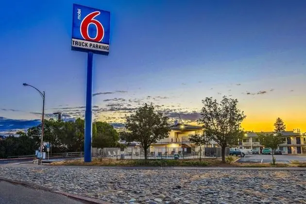 Motel 6 Red Bluff, CA