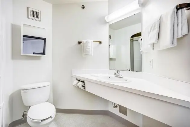 Motel 6 Red Deer