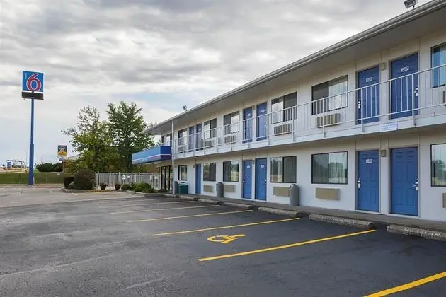Motel 6 Rochester, MN