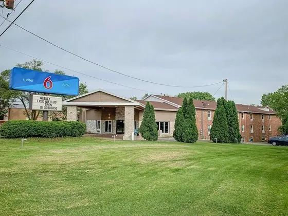 Motel 6 Rockford, IL - Dış Mekan