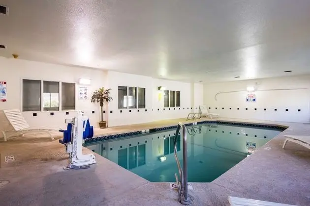 Motel 6 Ruidoso, NM - Havuz