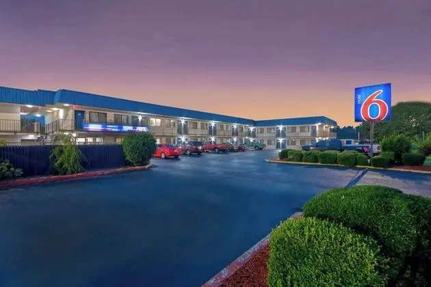 Motel 6 Russellville, AR - Öne Çıkan Resim