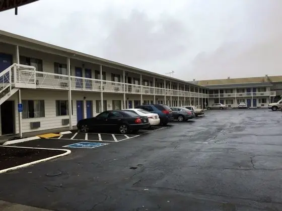 Motel 6 Salem, OR - Expo Center - Dış Mekan