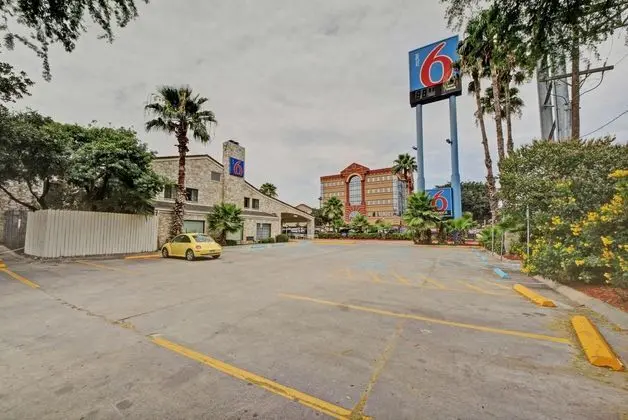Motel 6-San Antonio Downtown - Öne Çıkan Resim