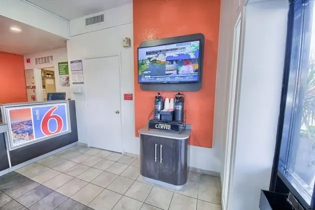 Motel 6 San Antonio, TX - Northwest Medical Center - Lobi