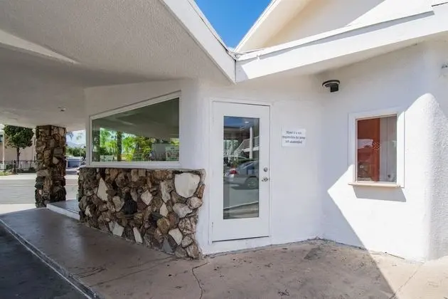 Motel 6 San Bernardino, CA - Downtown - Lobi